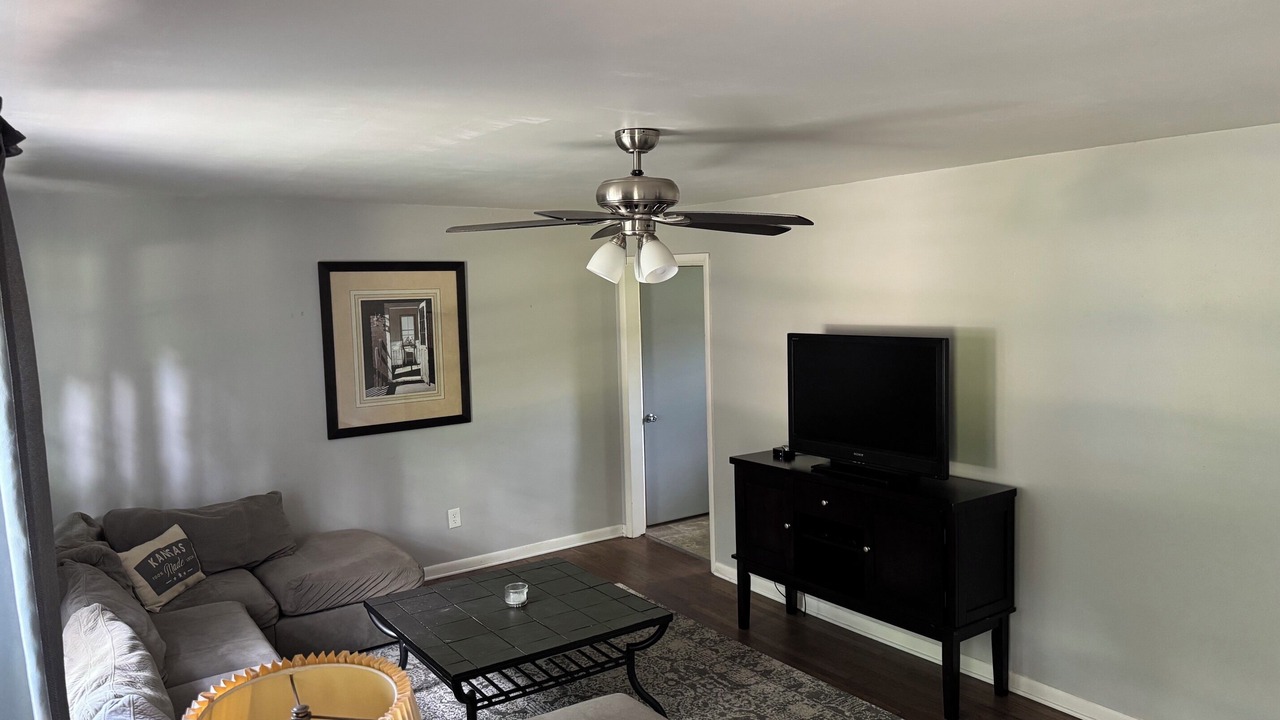Photo of Livingroom in Edwardsville