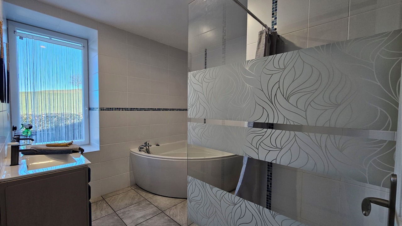 Photo of Bathroom in Manzat