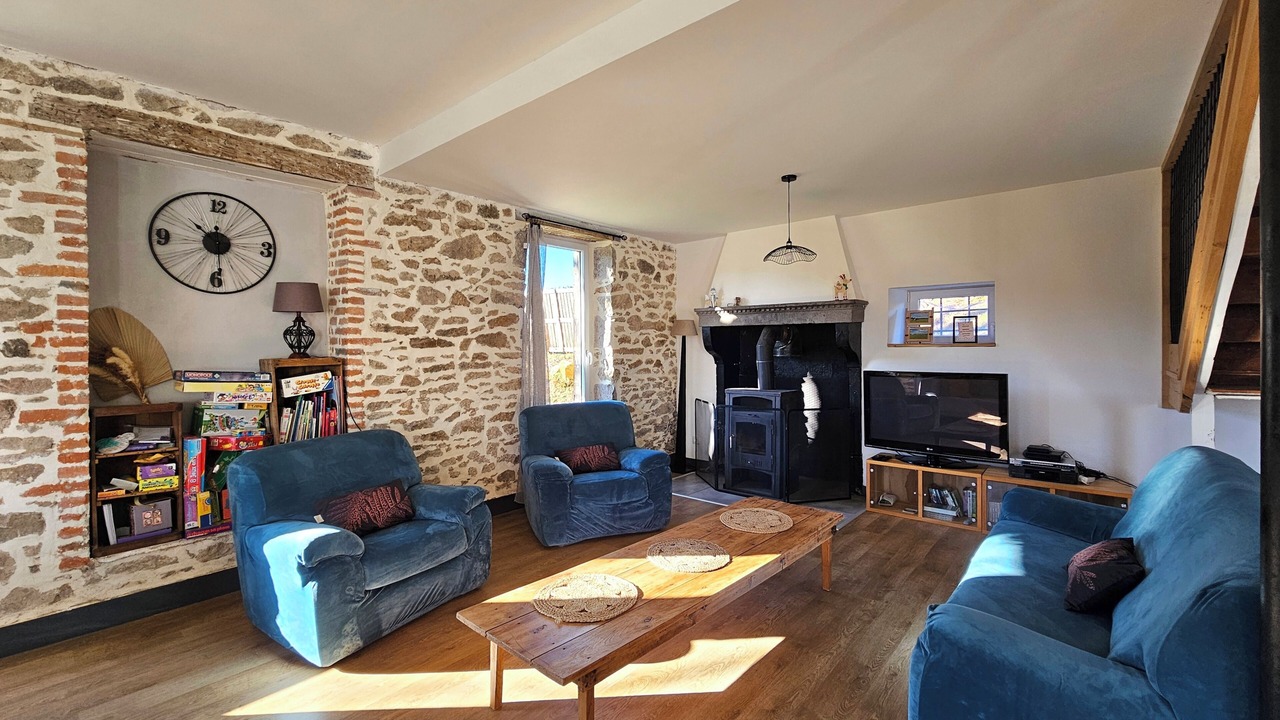 Photo of Livingroom in Manzat