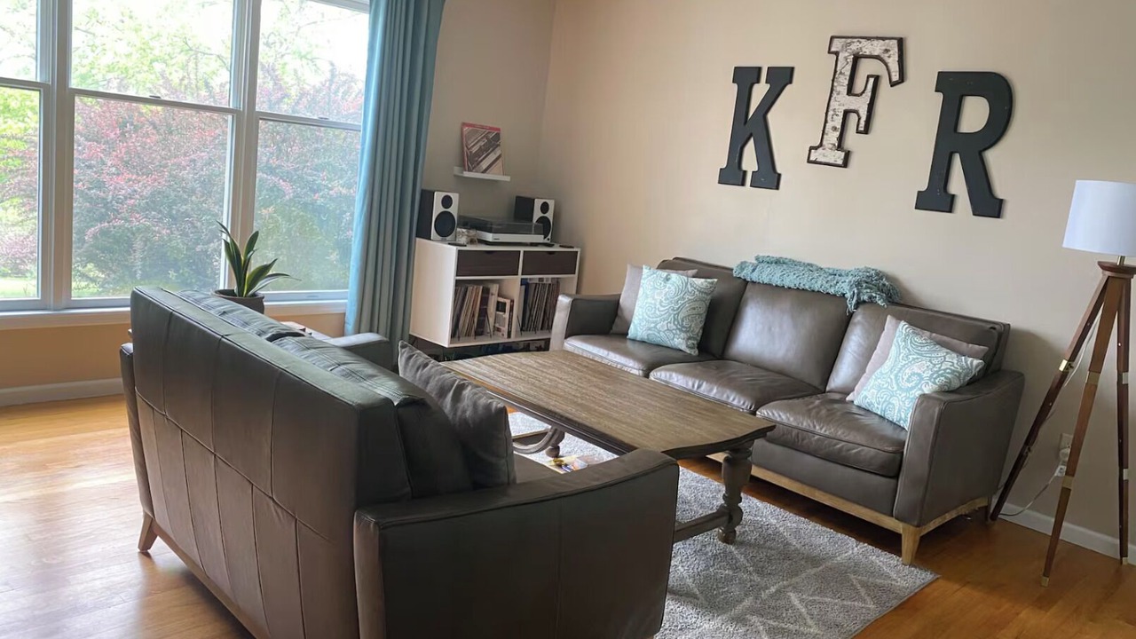 Photo of Livingroom in South Hill