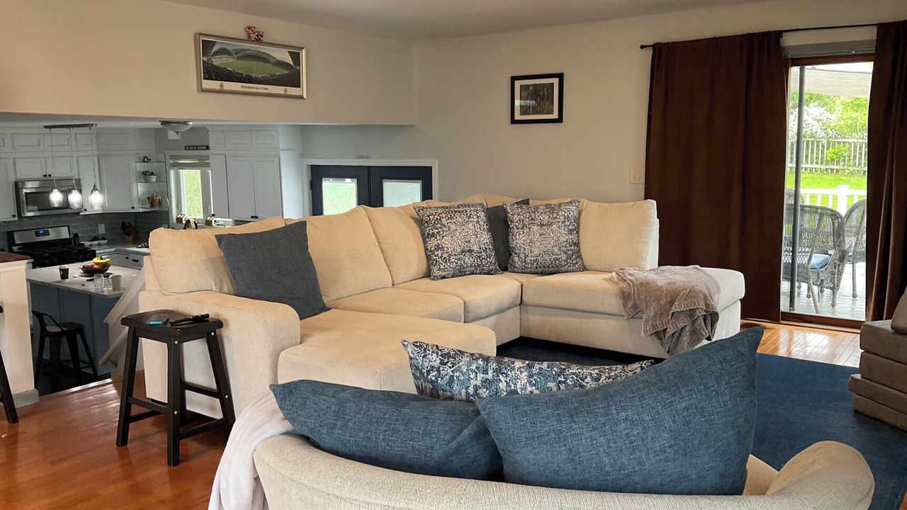 Photo of Livingroom in South Hill