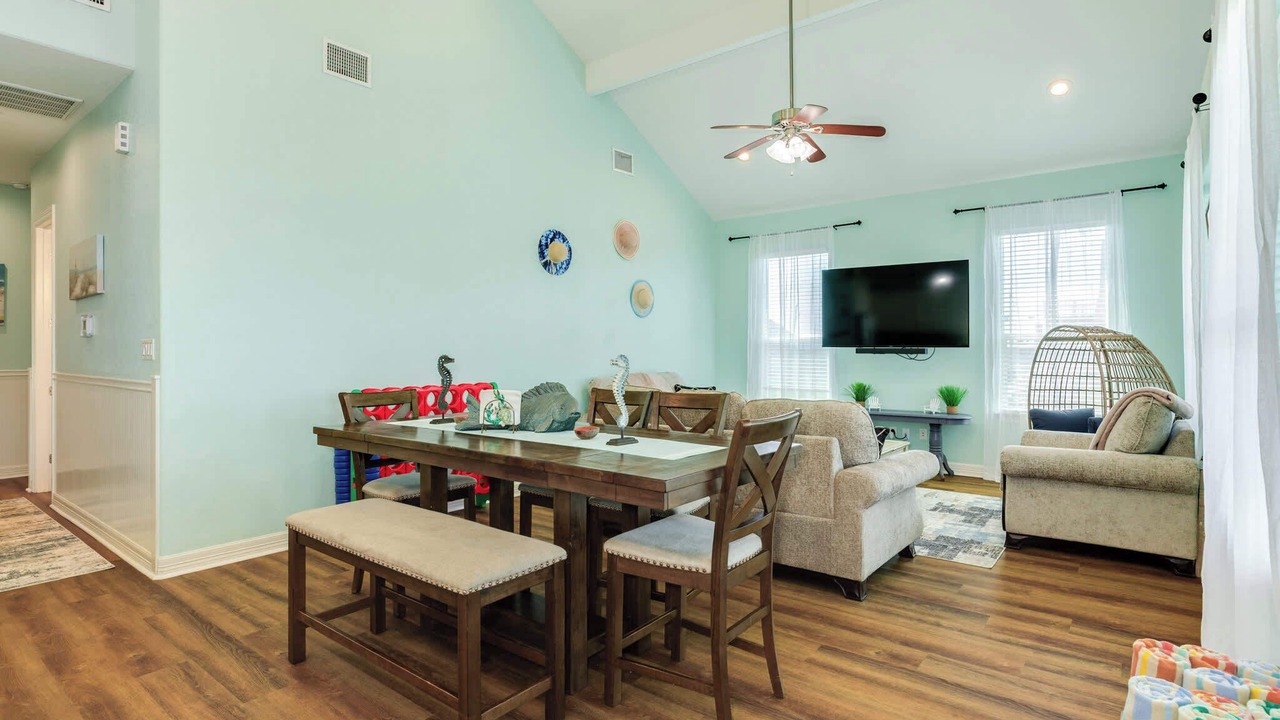 Photo of Bedroom in Surfside Beach
