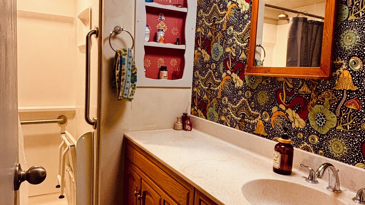 Photo of Bathroom in Burdett