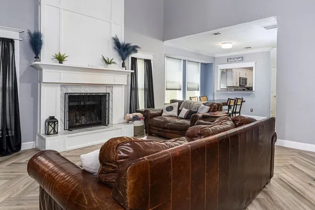 Photo of Livingroom in South Arlington
