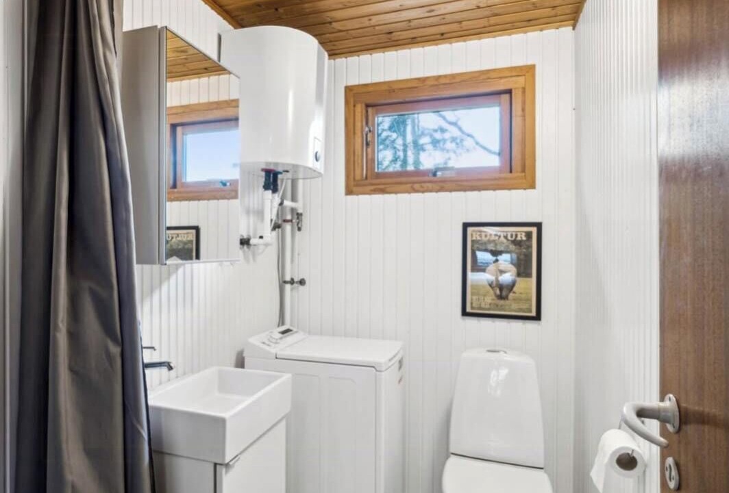 Photo of Bathroom in Femmøller