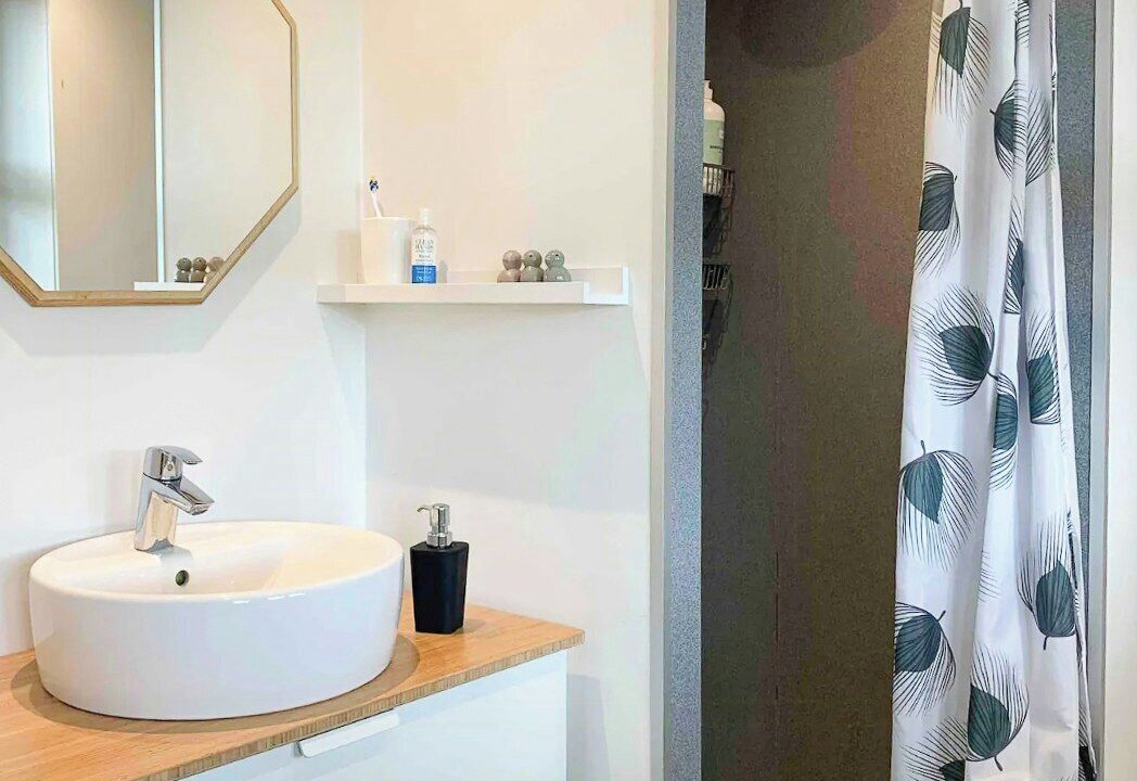 Photo of Bathroom in Avlum