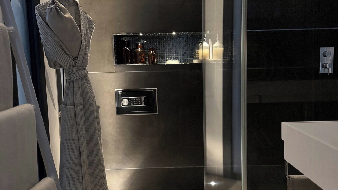 Photo of Bathroom in Beaux Arts-Boutonnet