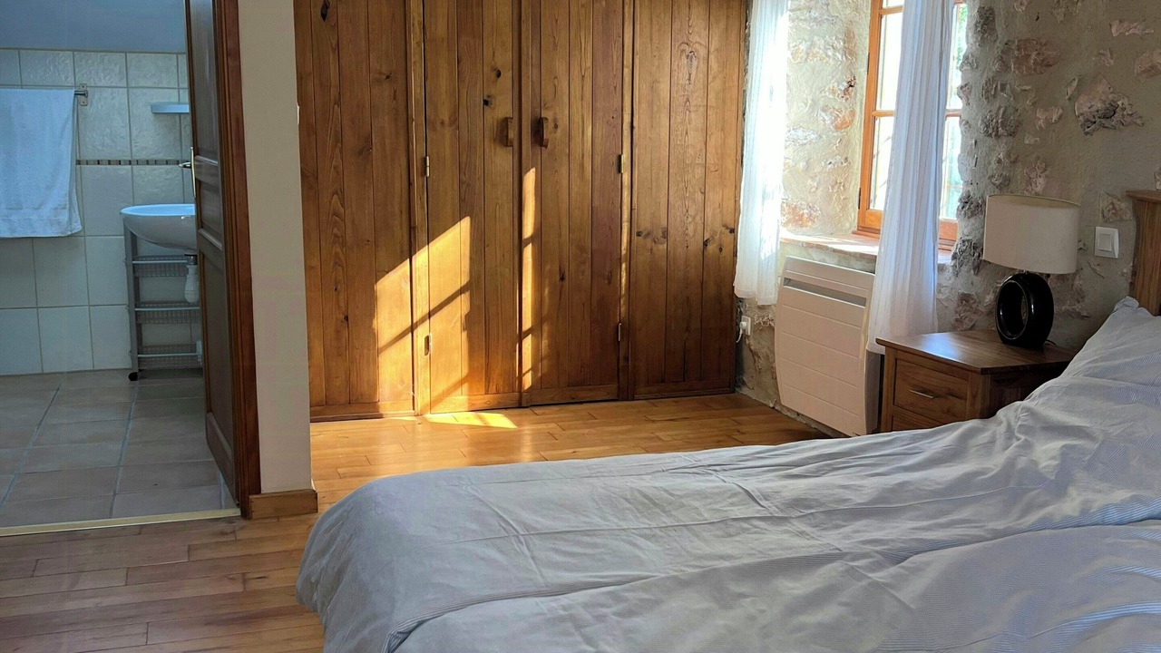 Photo of Bedroom in Saint-Cernin-de-Labarde