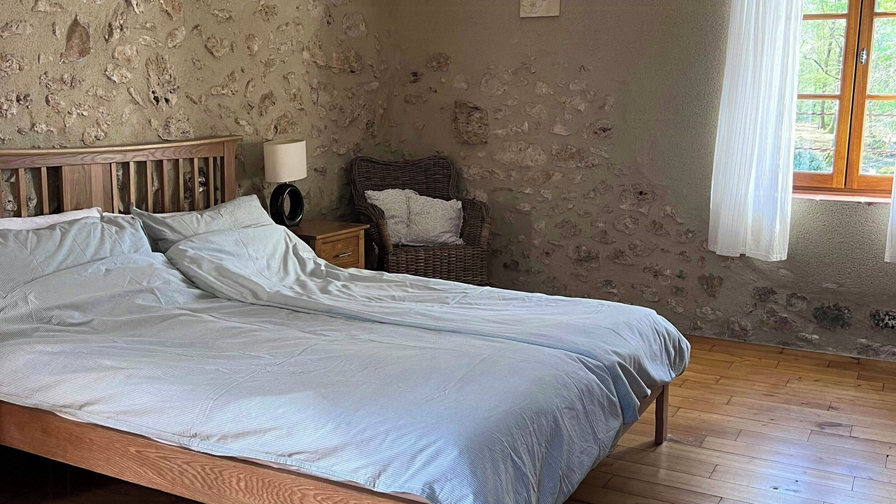 Photo of Bedroom in Saint-Cernin-de-Labarde