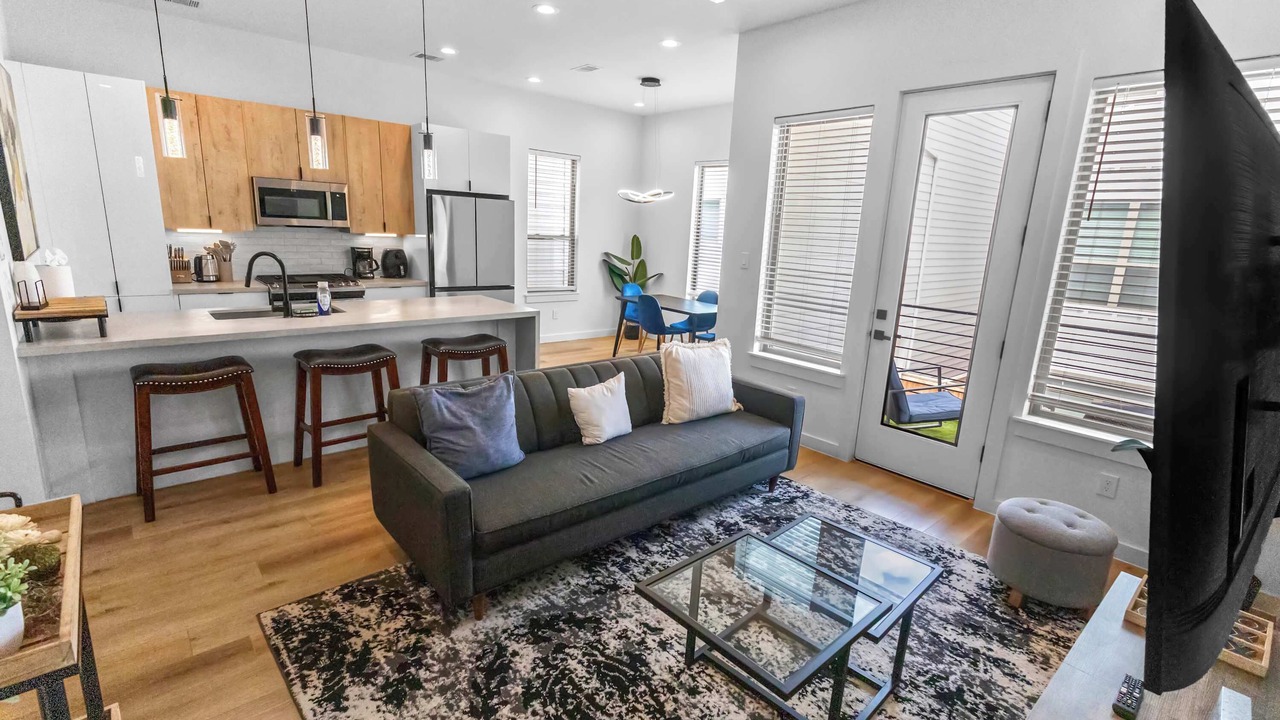 Photo of Livingroom in OST - South Union