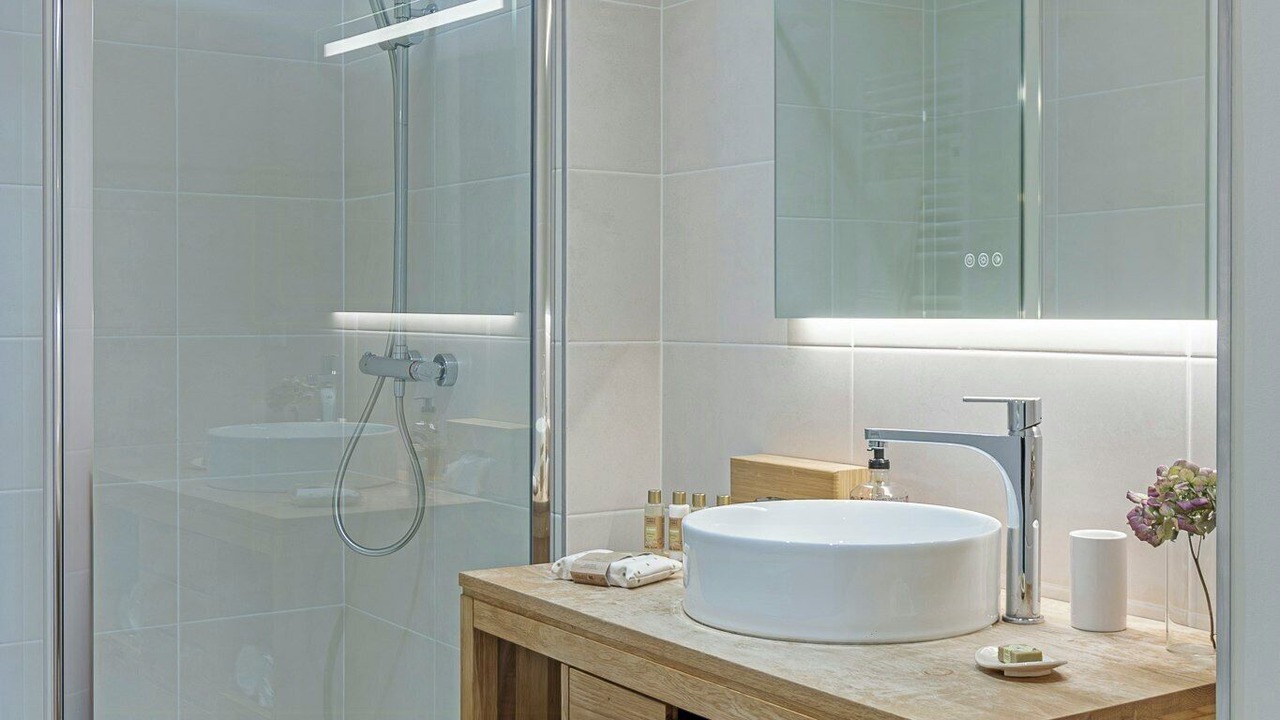 Photo of Bathroom in Aix-en-Issart