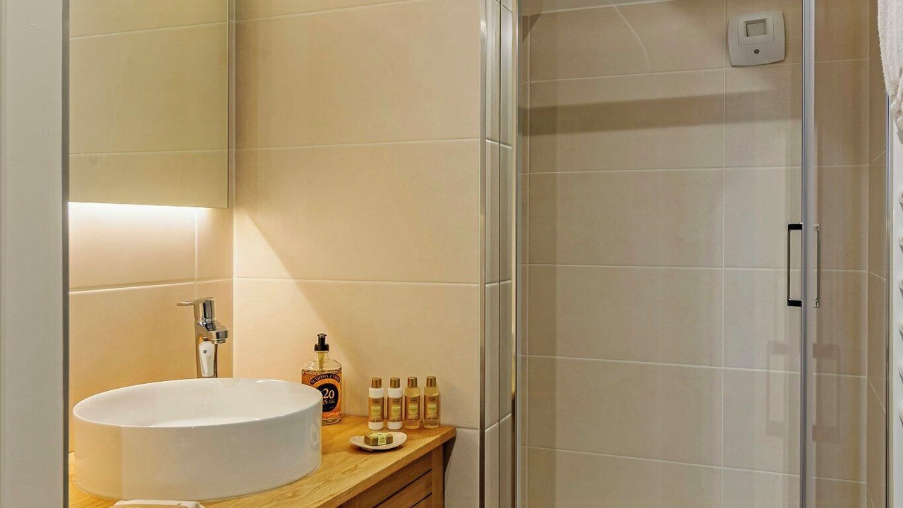 Photo of Bathroom in Aix-en-Issart