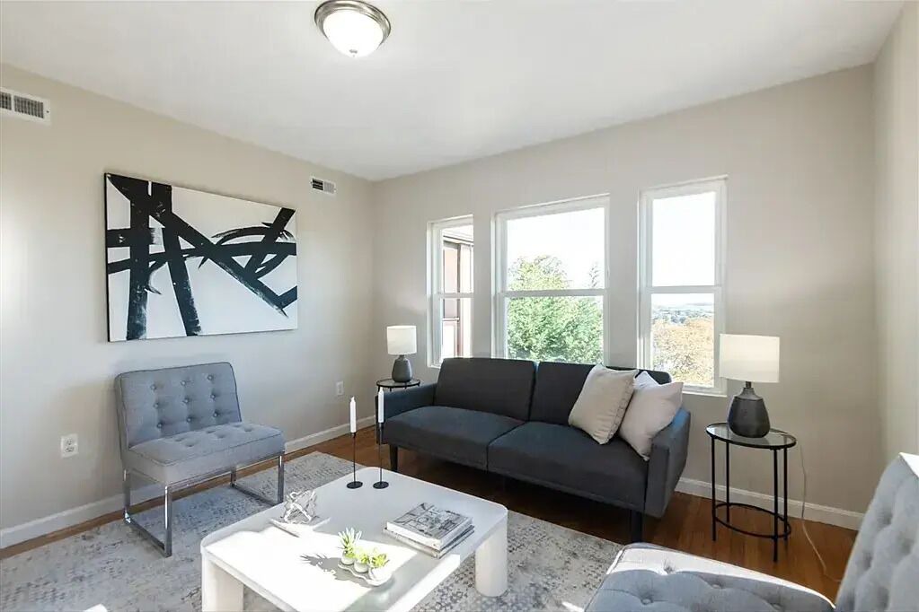 Photo of Livingroom in Codman Square
