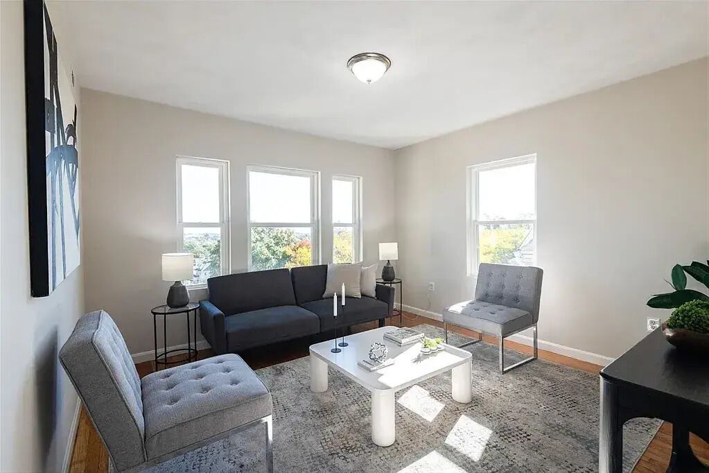 Photo of Livingroom in Codman Square