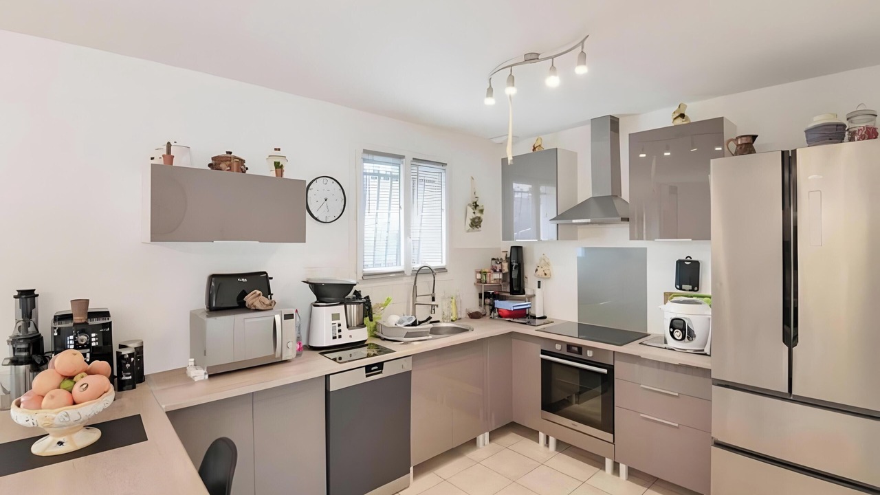 Photo of Kitchen in Saint-Medard-de-Guizieres