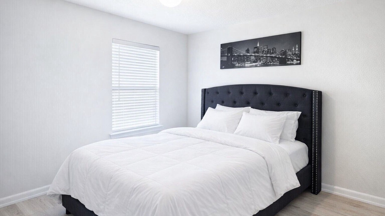 Photo of Bedroom in Clodine