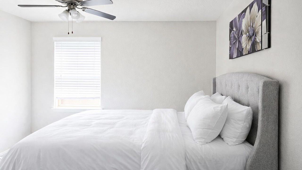 Photo of Bedroom in Clodine