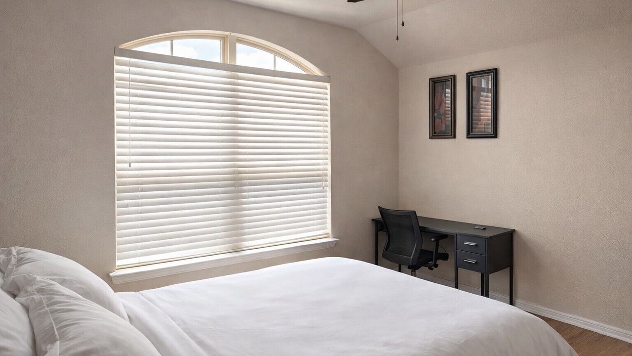 Photo of Bedroom in Clodine