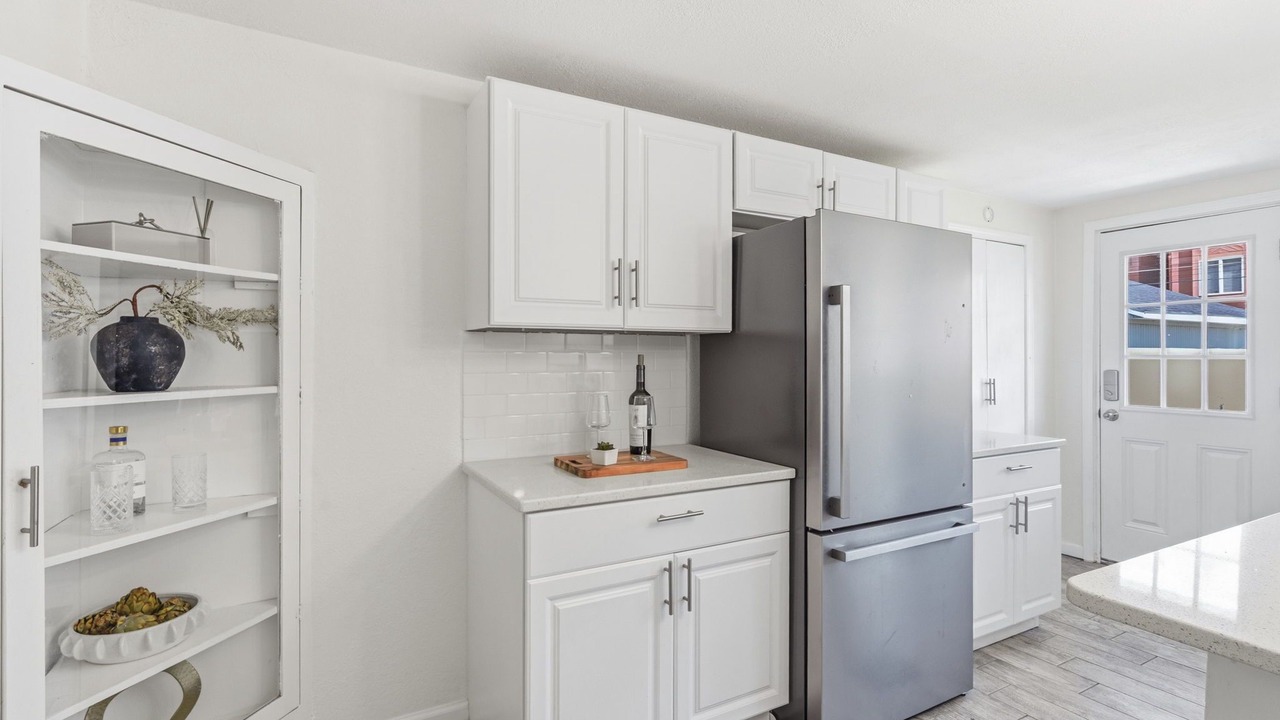 Photo of Kitchen in West Plaza