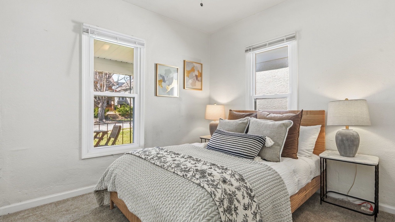 Photo of Bedroom in West Plaza