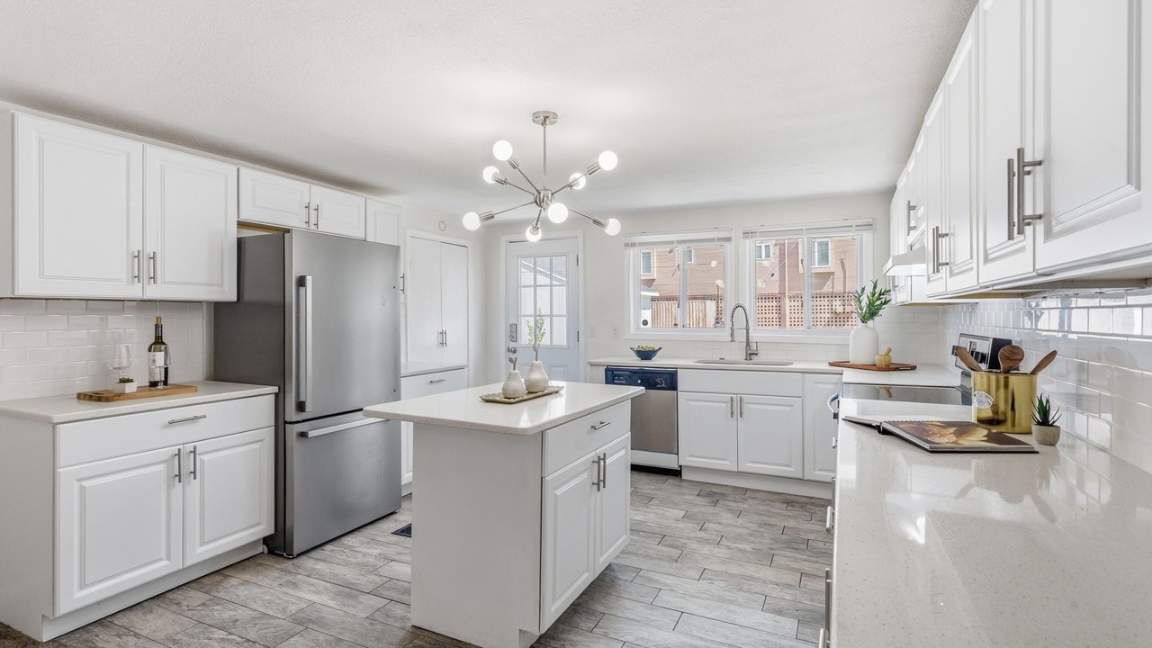 Photo of Kitchen in West Plaza