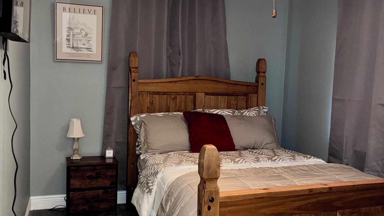 Photo of Bedroom in Humble