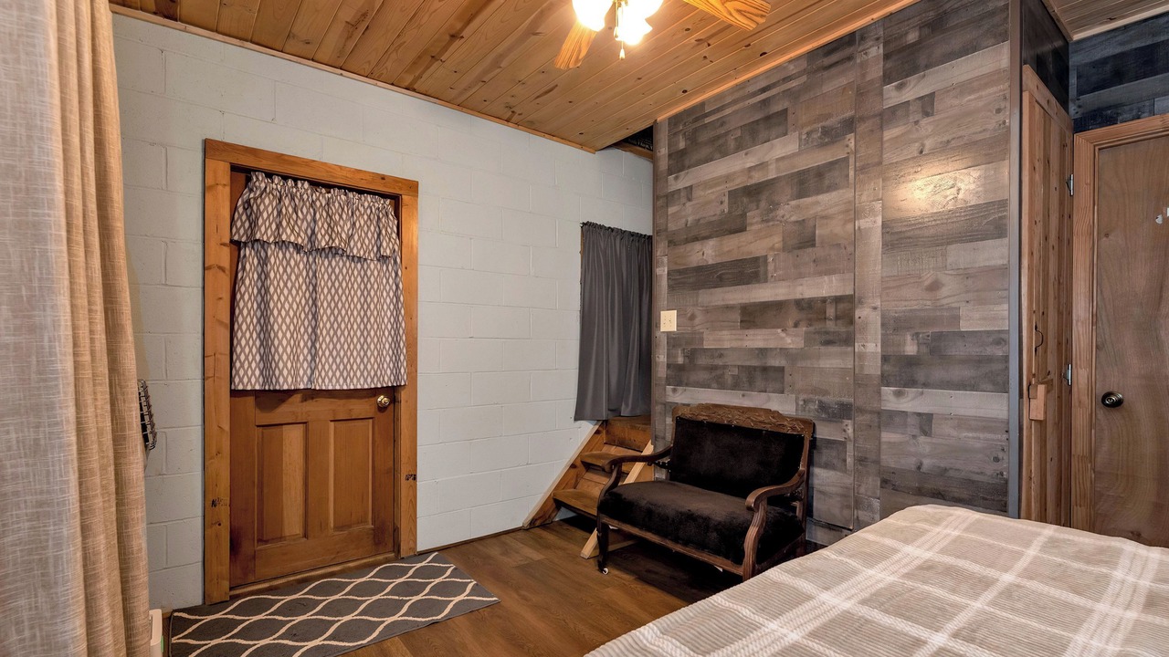 Photo of Bedroom in Tiger