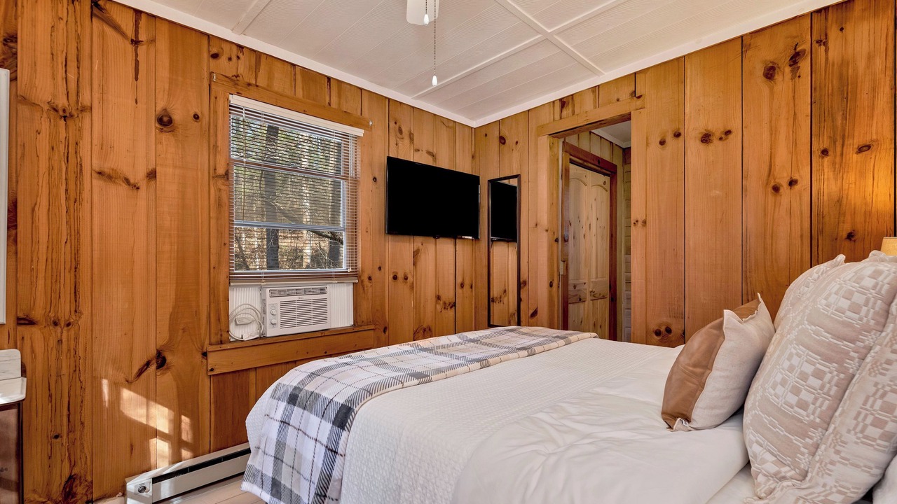Photo of Bedroom in Tiger