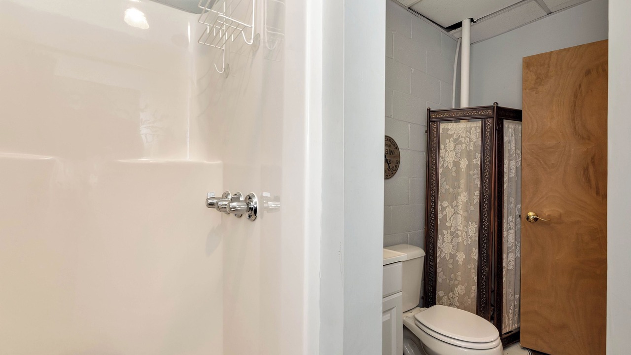 Photo of Bathroom in Tiger
