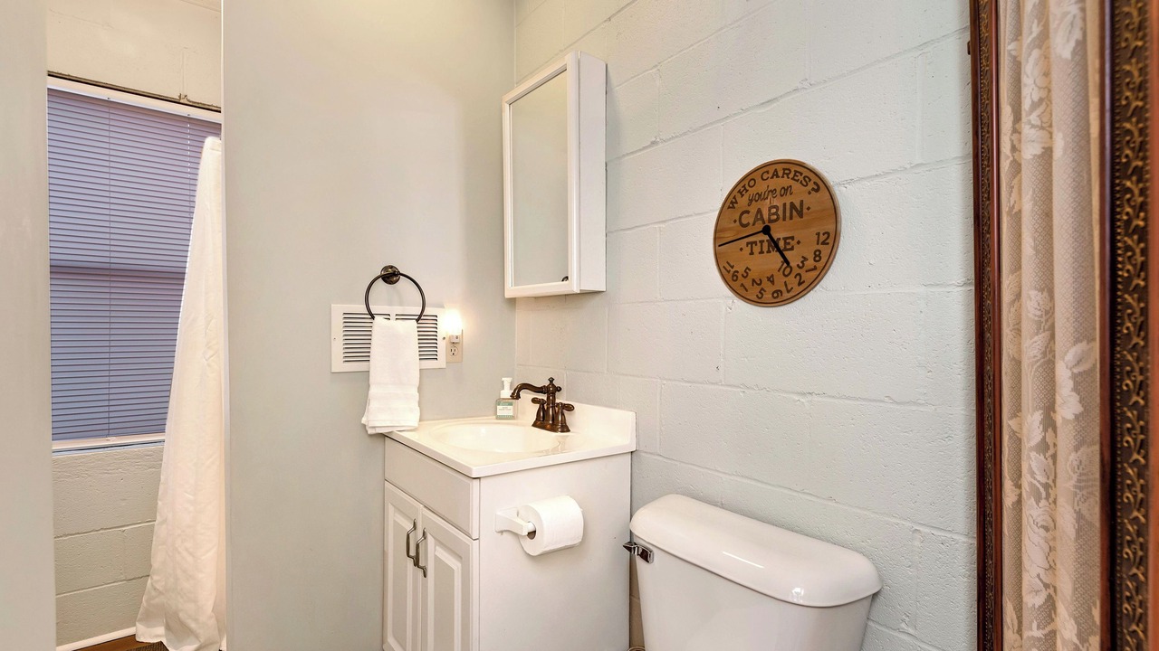 Photo of Bathroom in Tiger