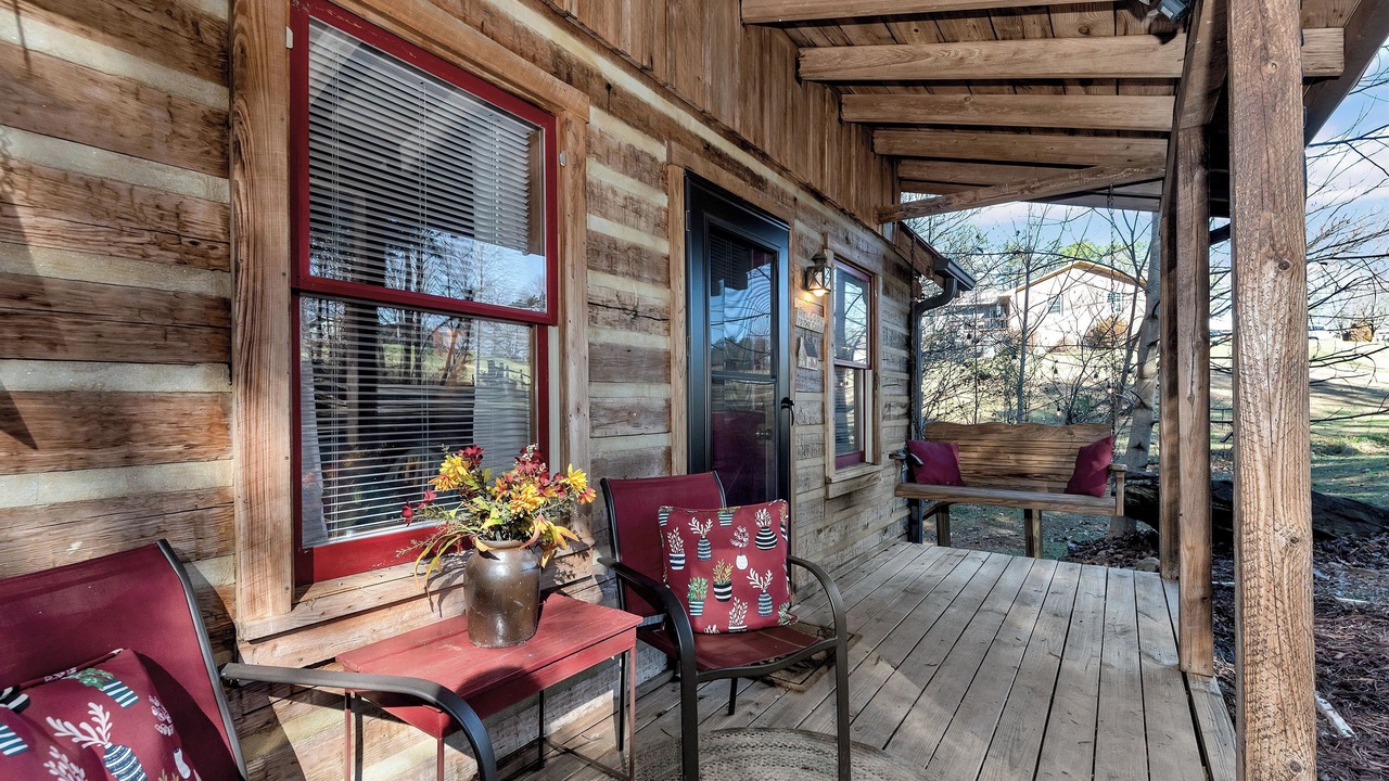 Photo of Patio Balcony in Tiger