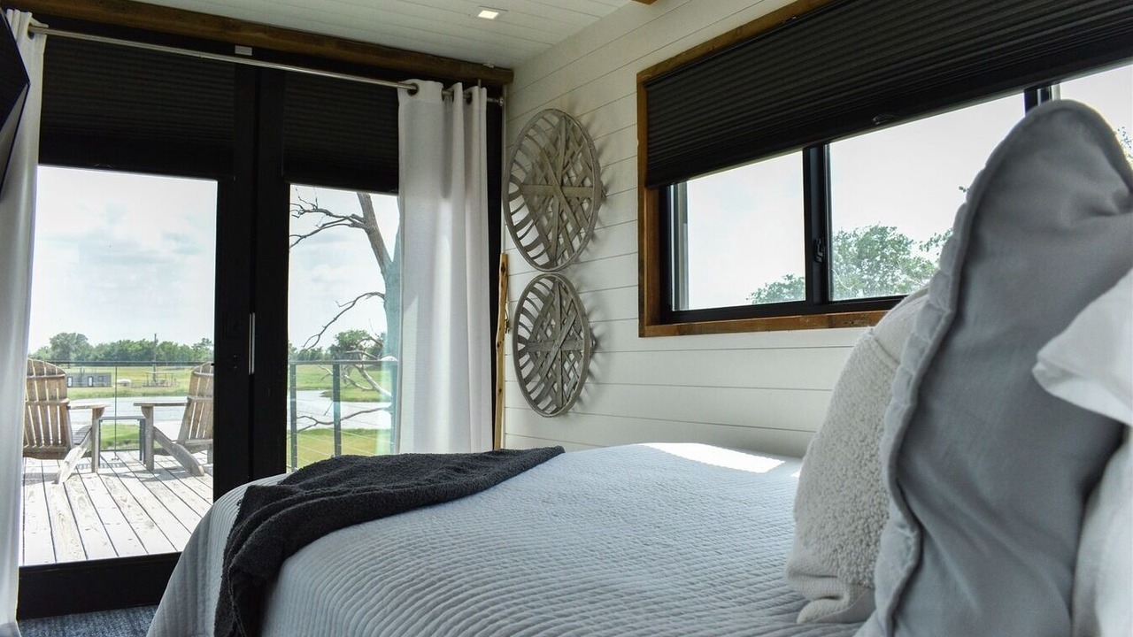 Photo of Bedroom in China Spring