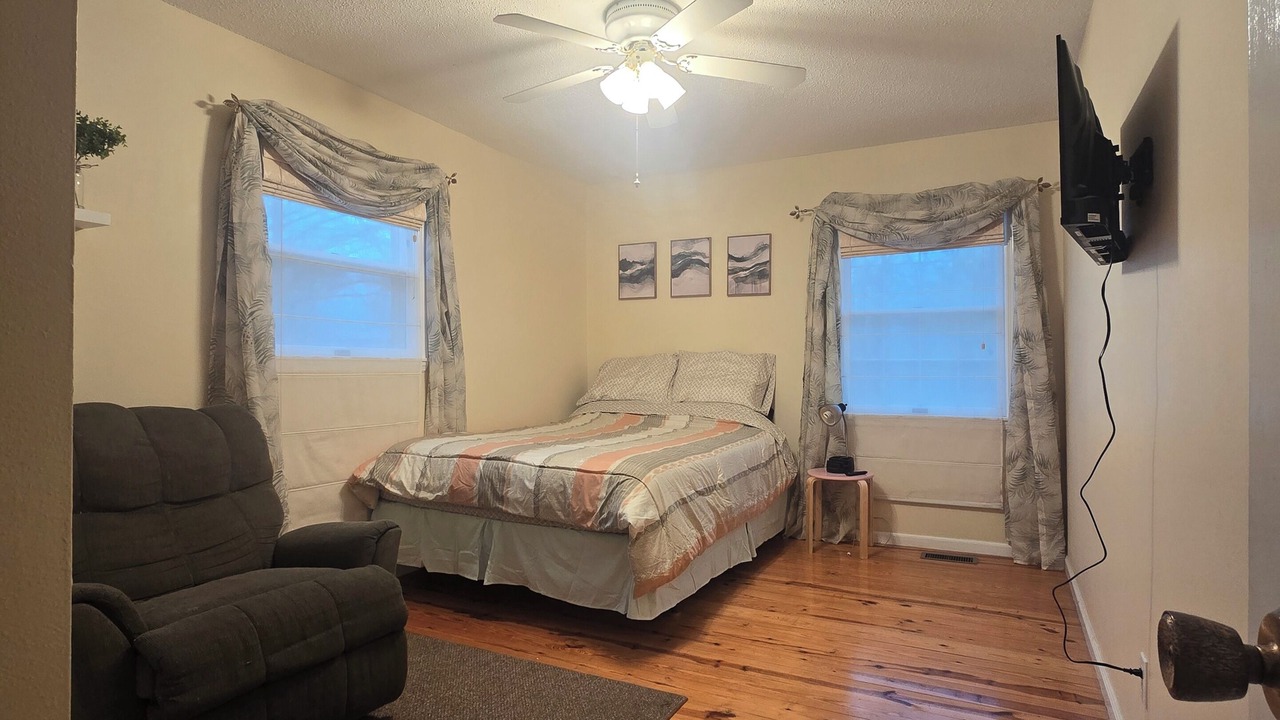 Photo of Bedroom in Rolla