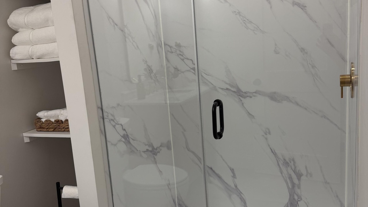 Photo of Bathroom in Lawrenceburg