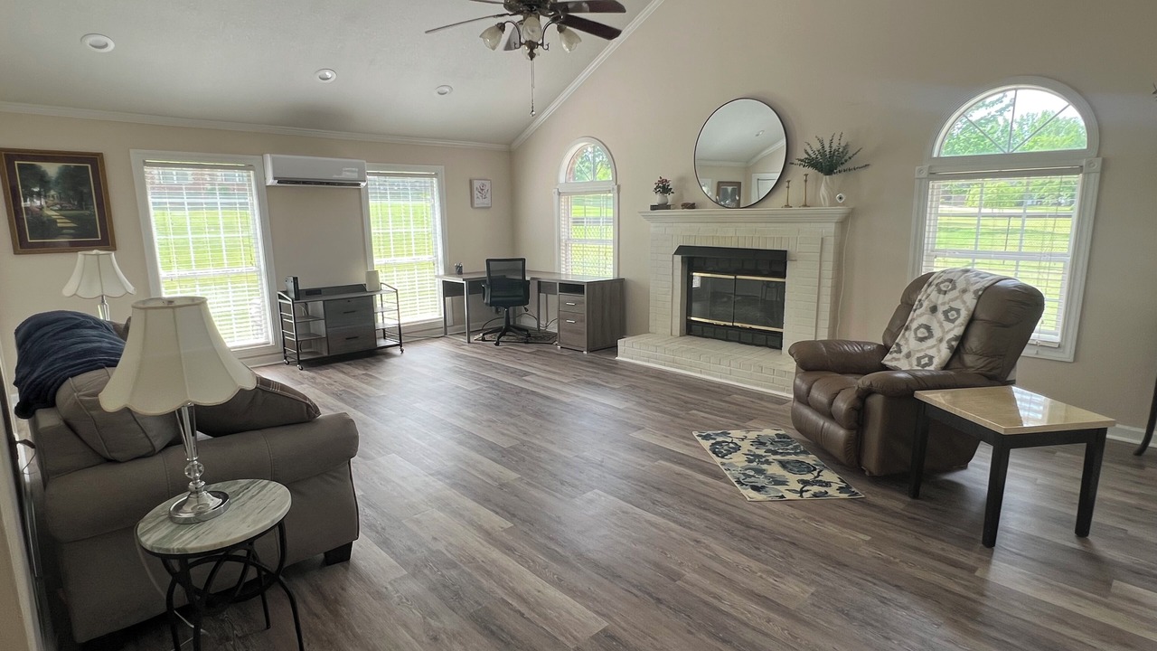 Photo of Livingroom in Jonesboro