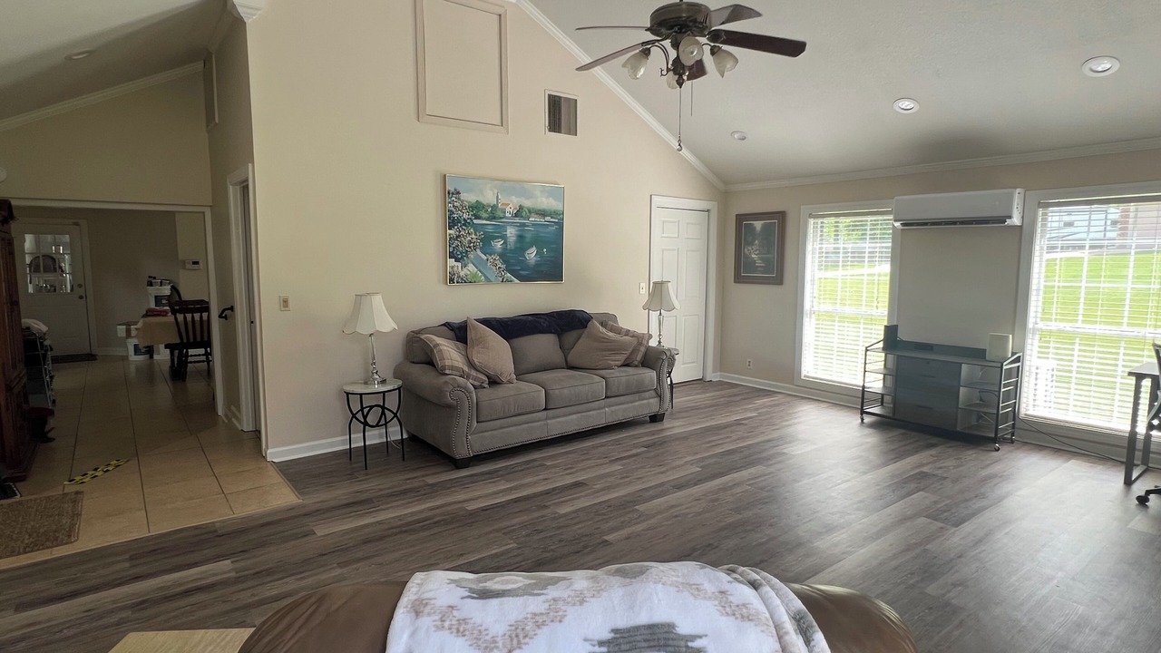 Photo of Livingroom in Jonesboro