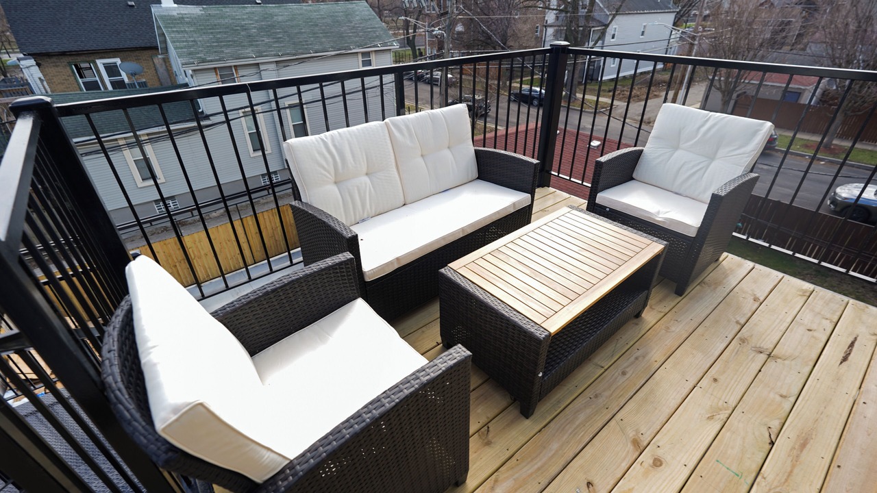 Photo of Patio Balcony in East Garfield Park