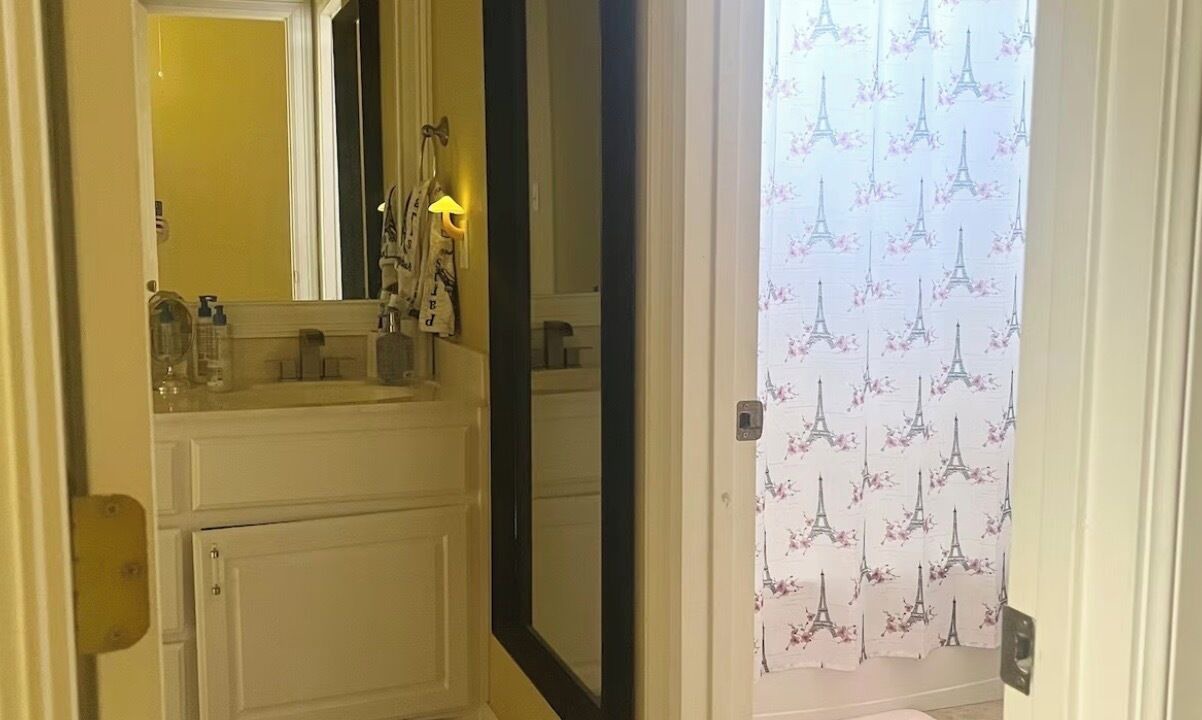 Photo of Bathroom in Buda