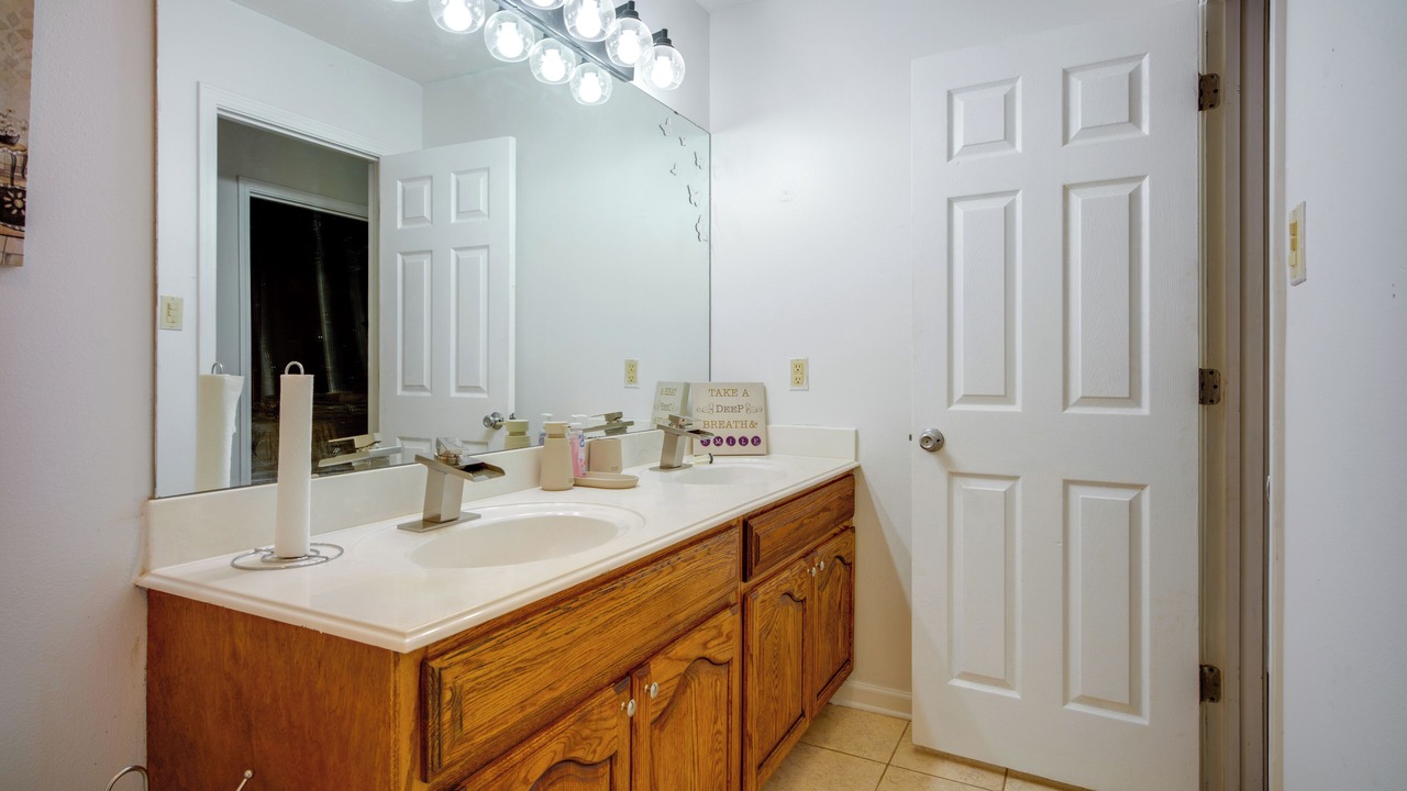 Photo of Bathroom in DeRidder