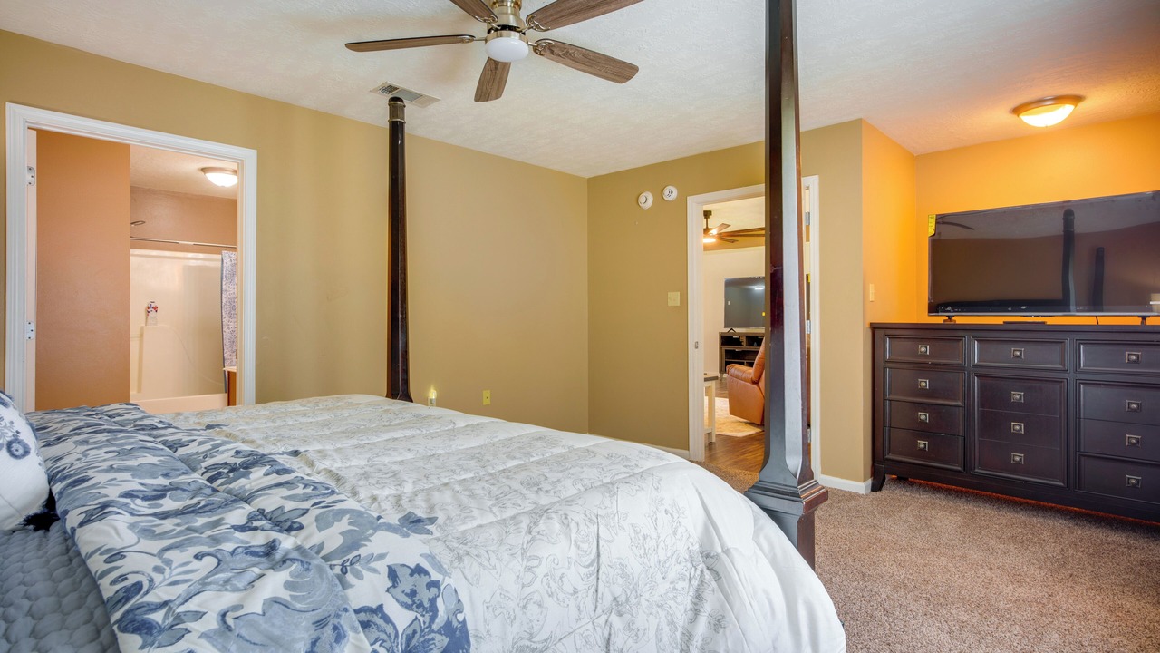 Photo of Bedroom in DeRidder