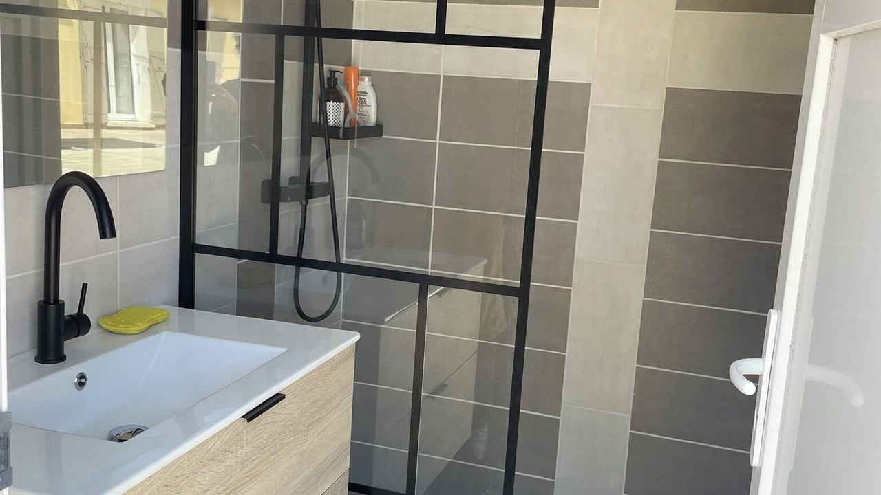 Photo of Bathroom in Saint-Saturnin-les-Avignon
