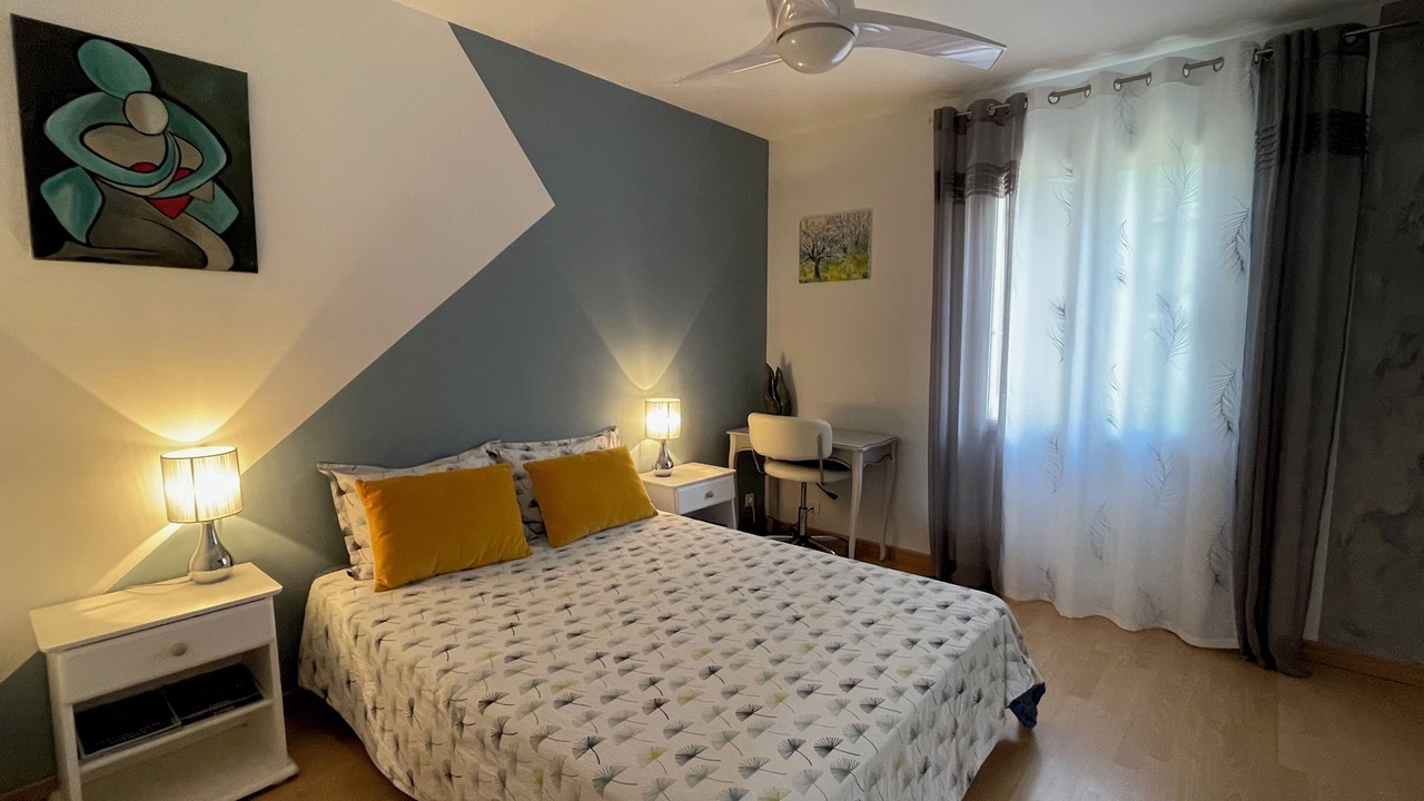 Photo of Bedroom in Saint-Saturnin-les-Avignon