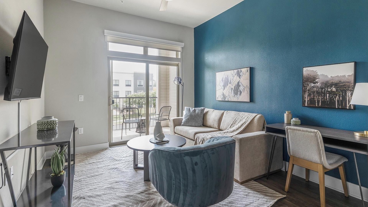 Photo of Livingroom in Montopolis
