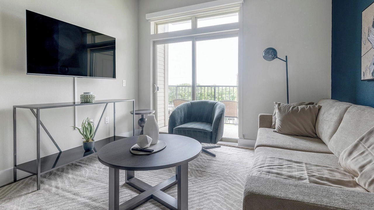 Photo of Livingroom in Montopolis