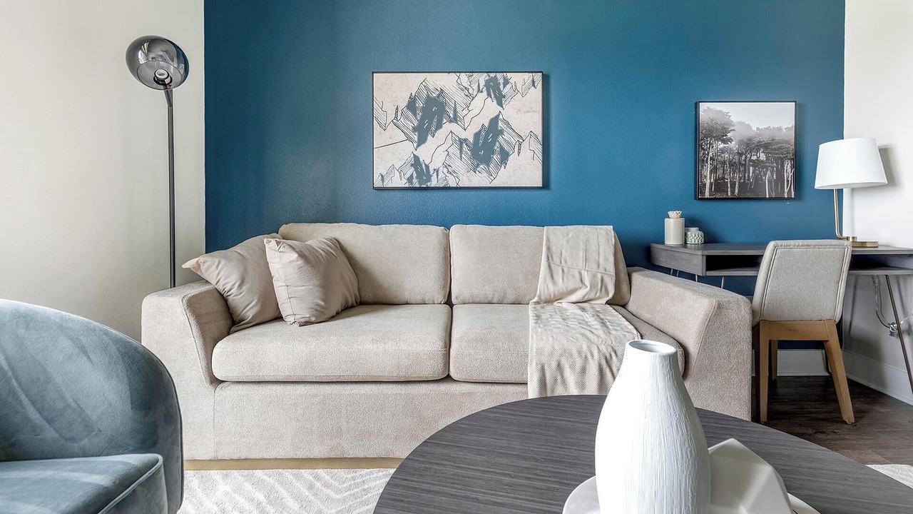 Photo of Livingroom in Montopolis