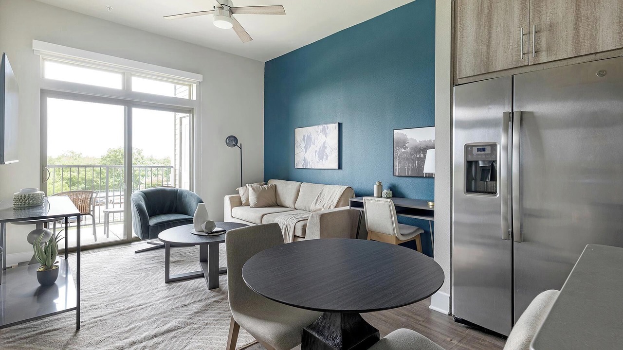 Photo of Livingroom in Montopolis