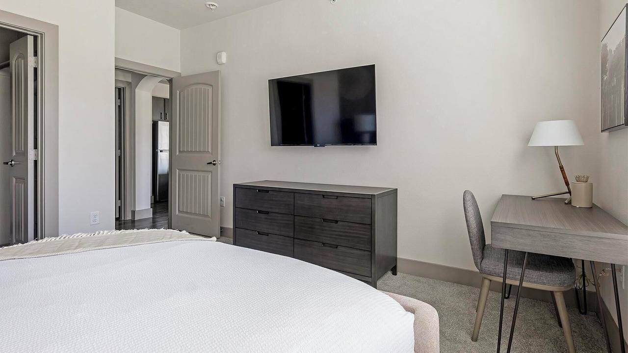 Photo of Bedroom in Manor