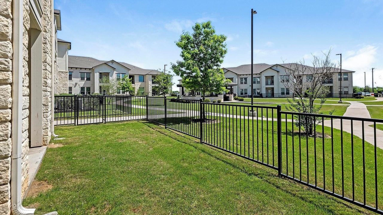 Photo of Outdoor in Manor
