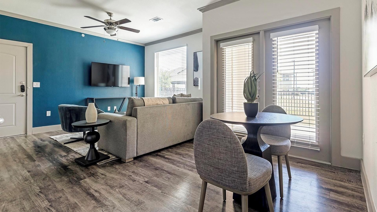 Photo of Livingroom in Manor