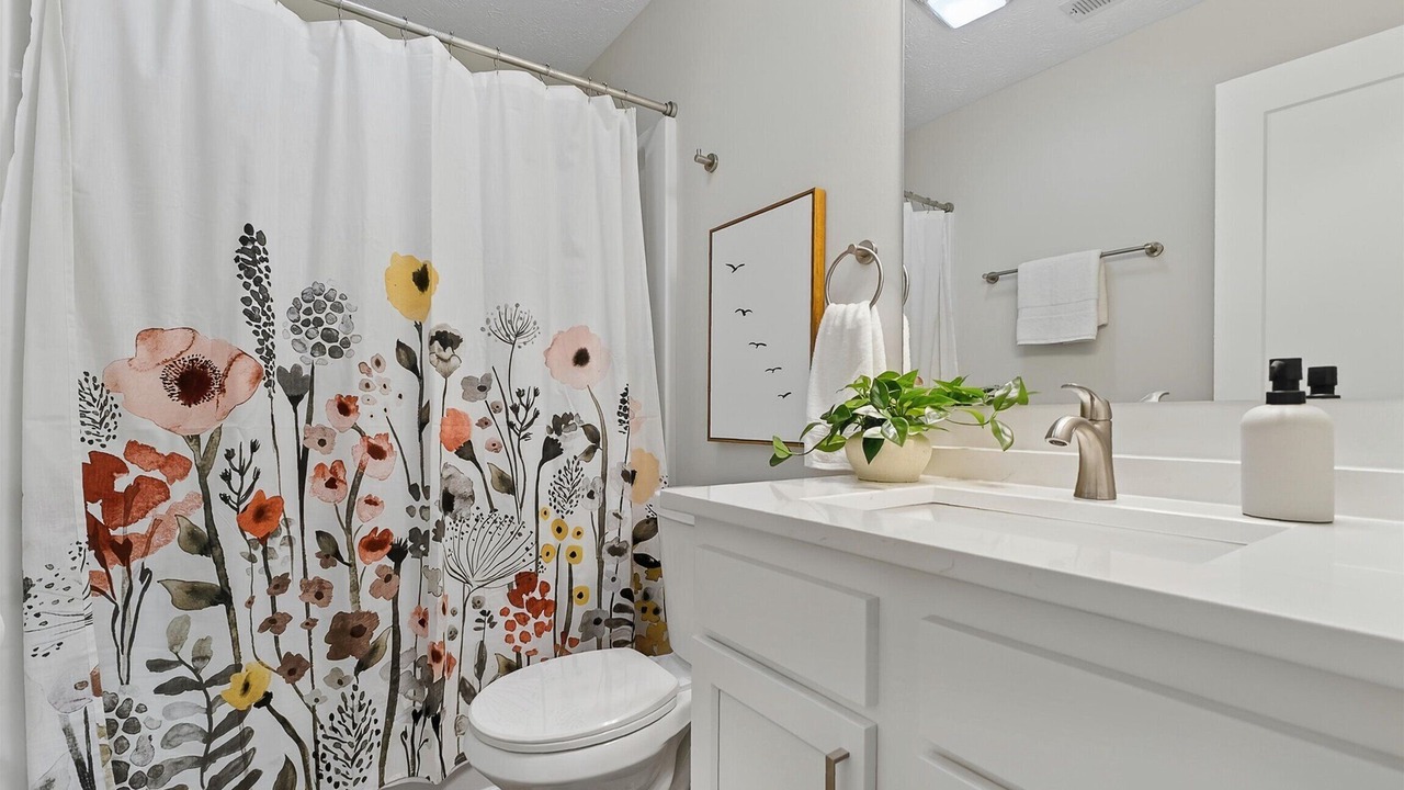Photo of Bathroom in Maxwell